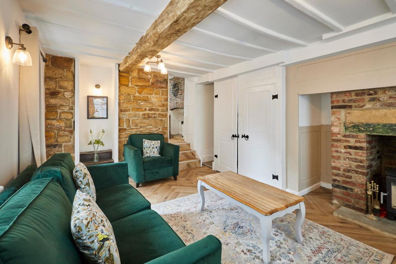 Host & Stay - Cragg Cottage Whitby Bagian luar foto